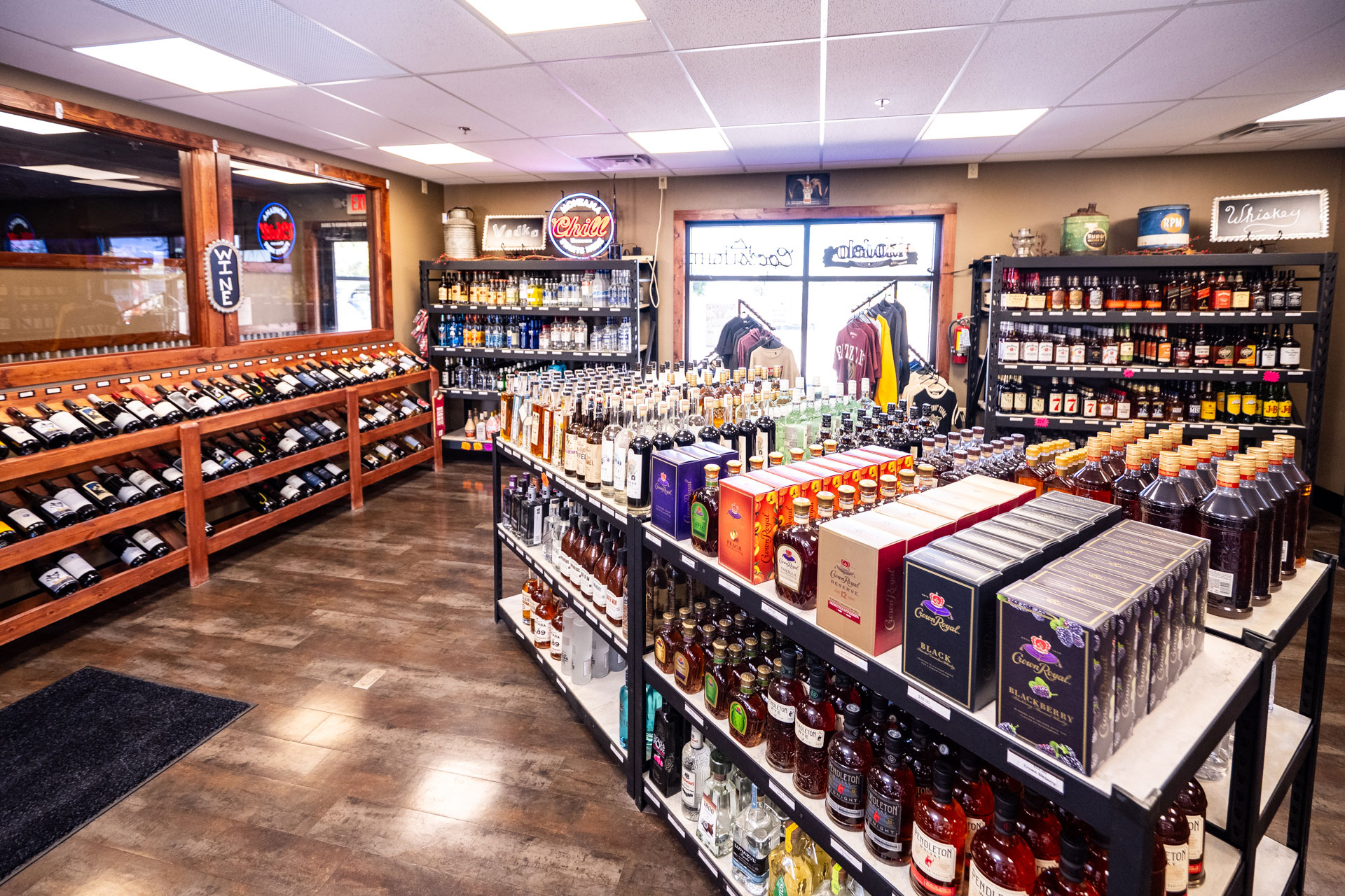 Casino, Lounge, Liquor Store